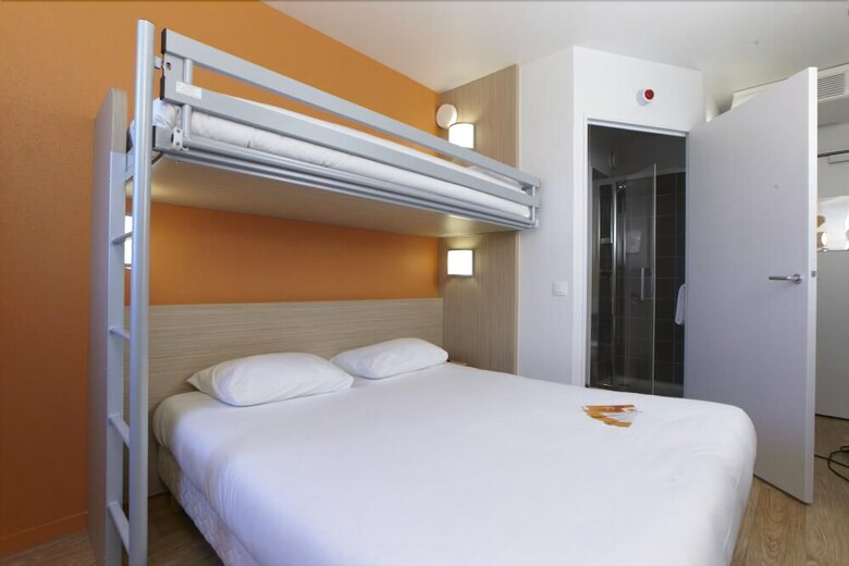 Hotel H�tel Premi�re Classe Caen Nord - M�morial