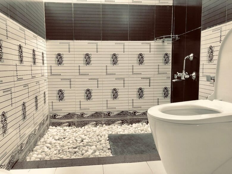 Hotel Saro Lake County