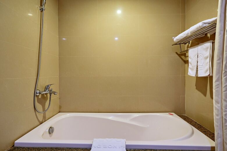 Hoang Son Peace Hotel