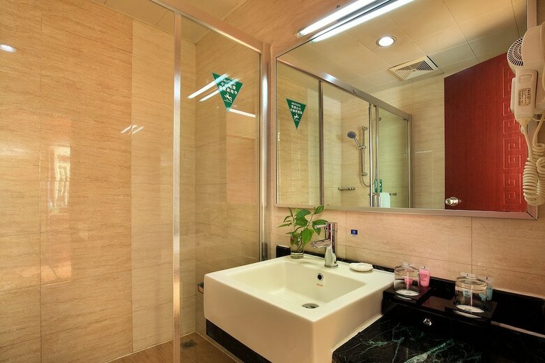 Dongjiang Golf Resort Hotel