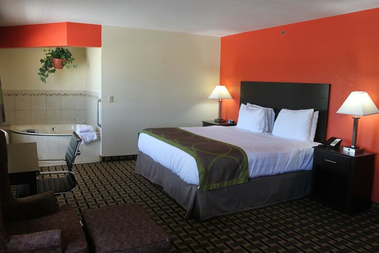 Hotel Americinn By Wyndham West Burlington