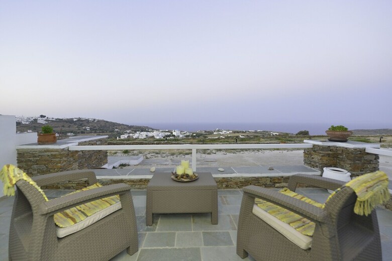 Bed & Breakfast Rooms & Apartments Archontou