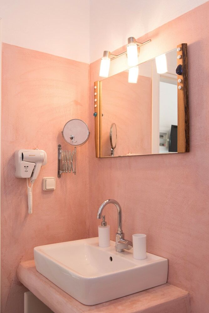 Bed & Breakfast Rooms & Apartments Archontou