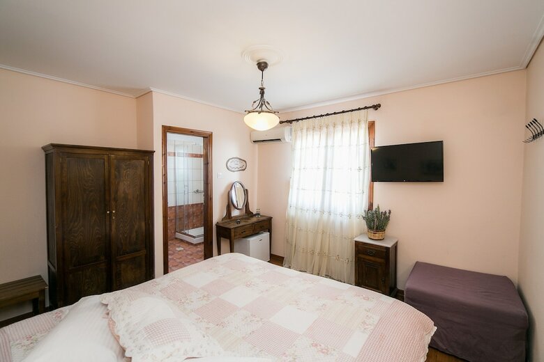 Kritsa Gastronomy Hotel