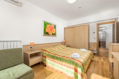 Apartments Rona Erea Icici