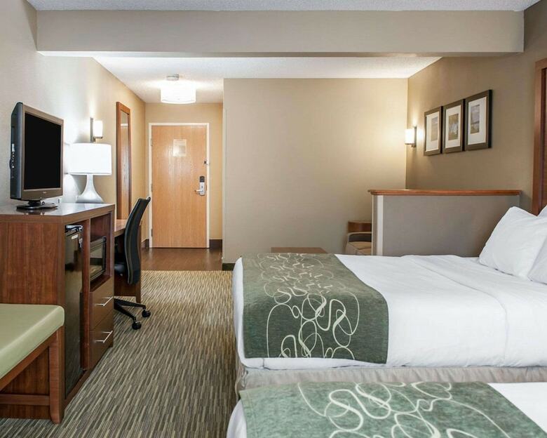 Hotel Comfort Suites North