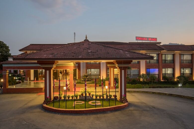 Hotel Pokhara Grande