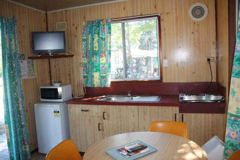 Lani's Holiday Island - Caravan Park