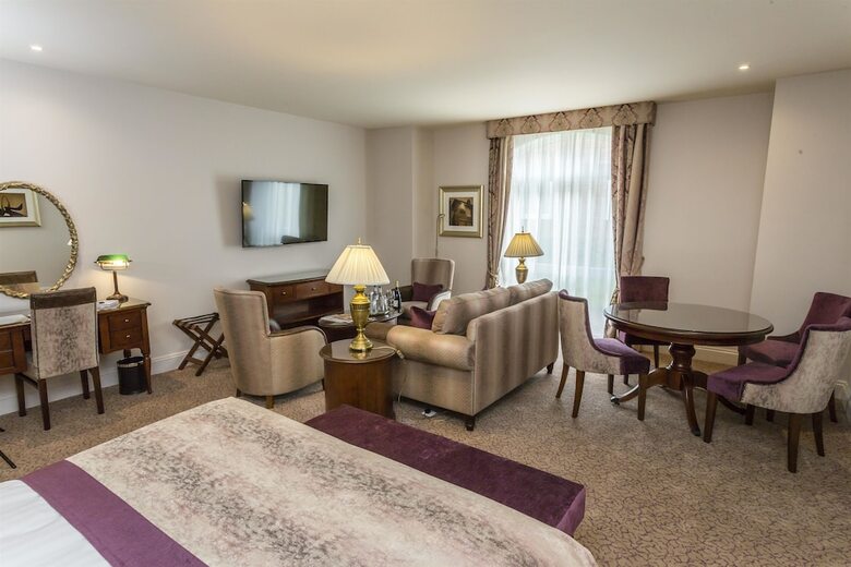 The Swans Nest Hotel