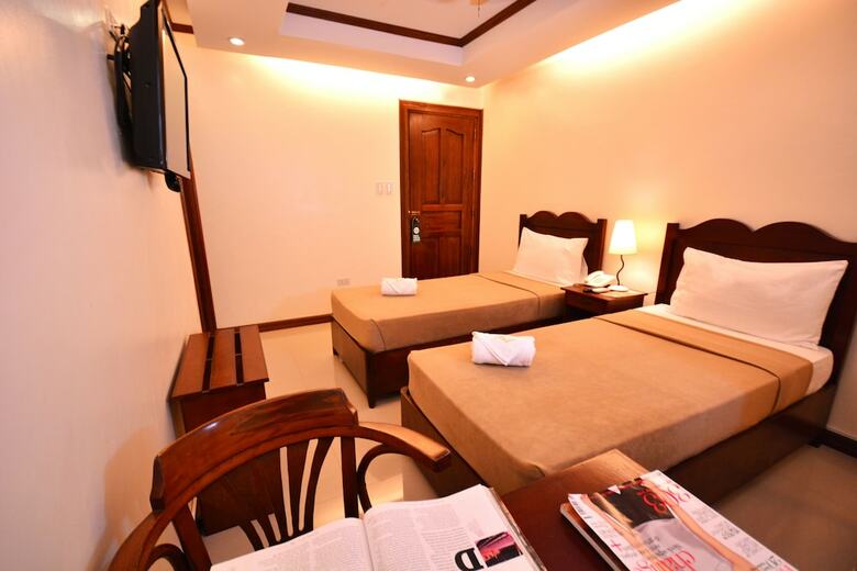 Hotel Ipil Suites Puerto Princesa
