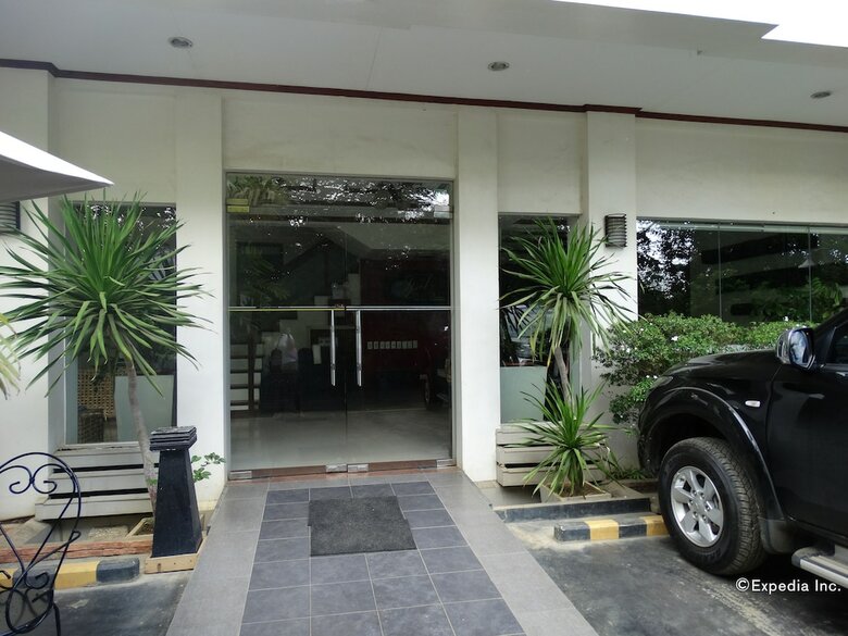 Hotel Ipil Suites Puerto Princesa