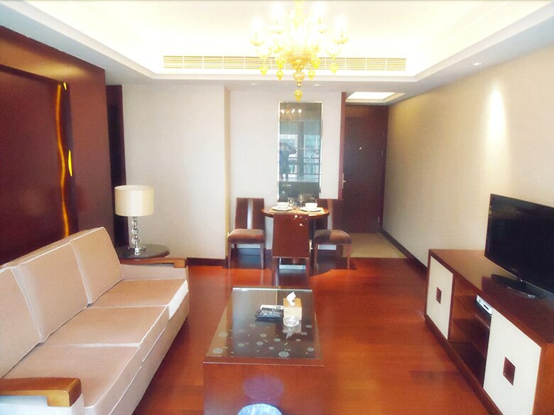 Jing'an Ziyuan Apartment
