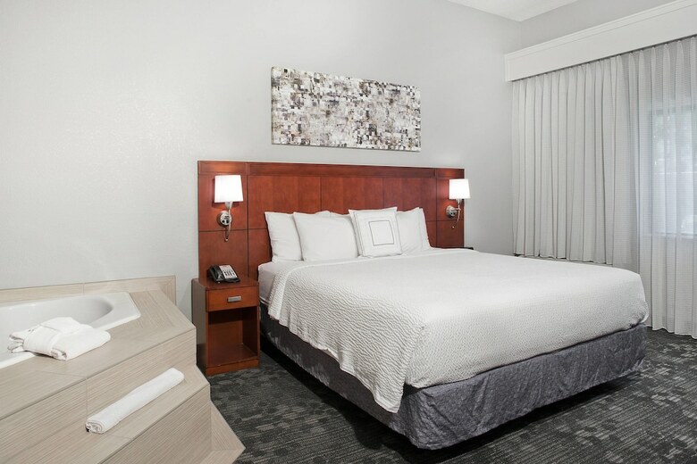Hotel Courtyard By Marriott Ballantyne