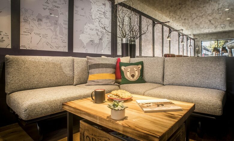 Mountain Modern Motel