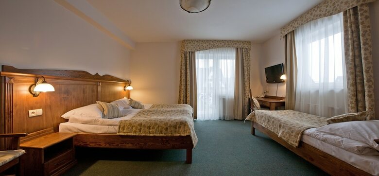 Hotel Helan Family & Garden