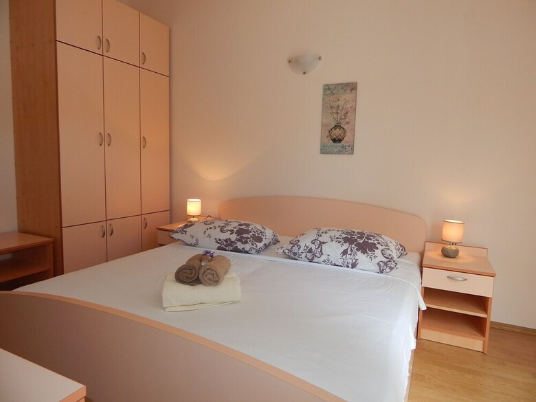 Apartments Rooms Porat