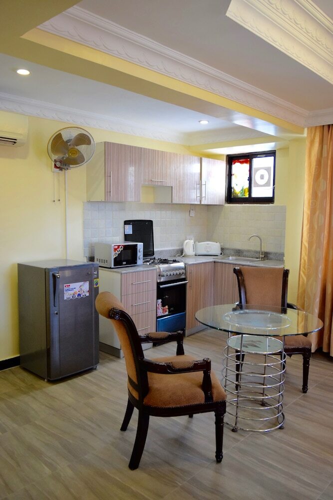 Aparthotel New Avon Apartments