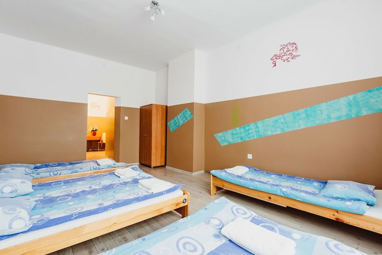 Hostal Tara Hostel