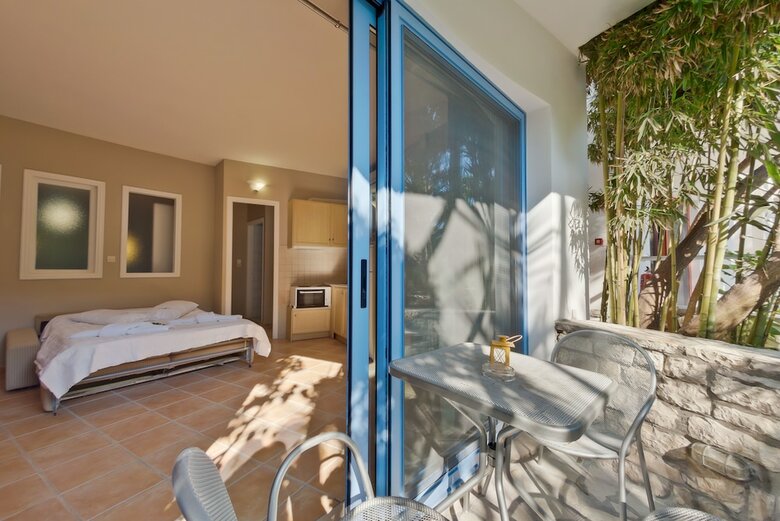 Aparthotel Rouda Bay Hotel