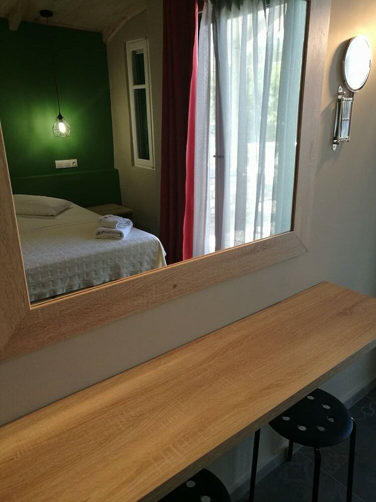 Aparthotel Rouda Bay Hotel