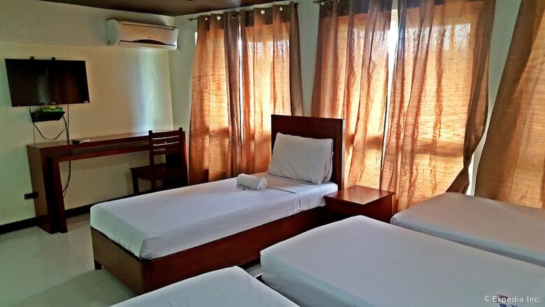 Hotel Palawan Palm Suites
