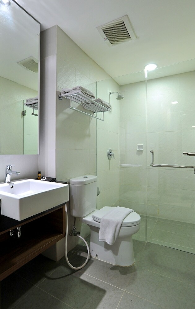 Midtown Hotel