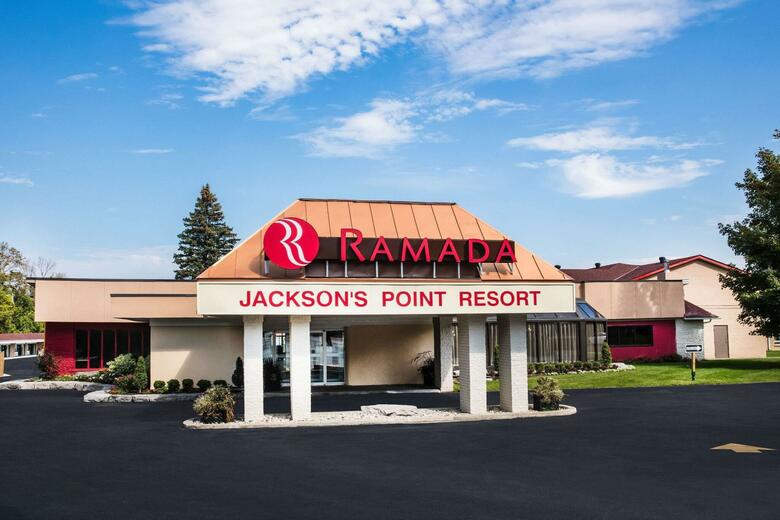 Hotel Ramada By Wyndham Jacksons Point