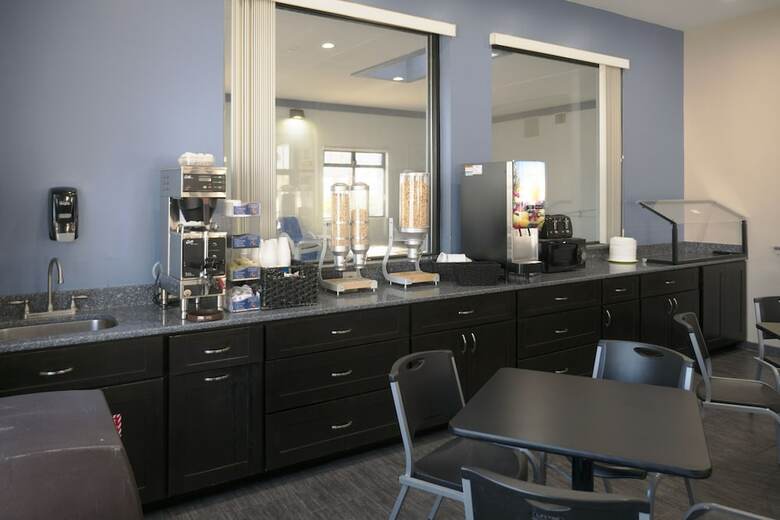 Motel Regency Inn & Suites