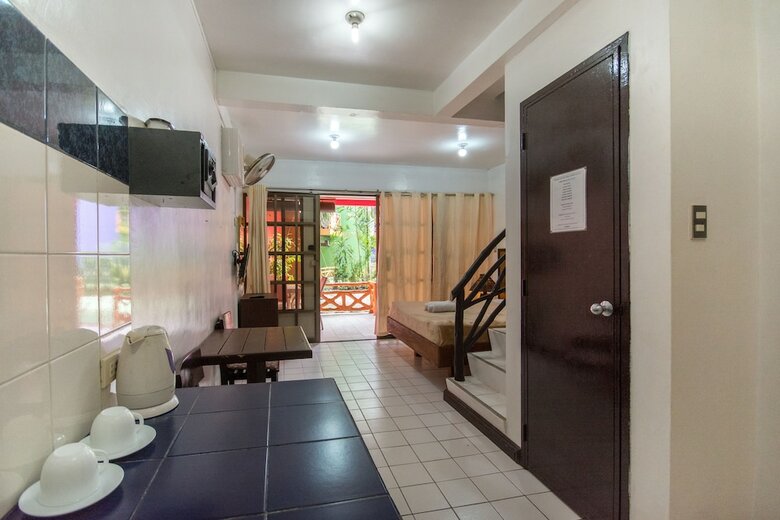 Hotel The Club Ten Beach Resort