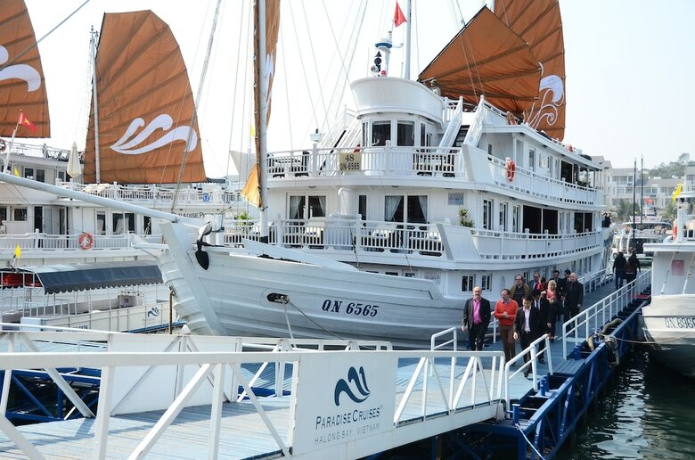 Paradise Luxury Sails Cruise