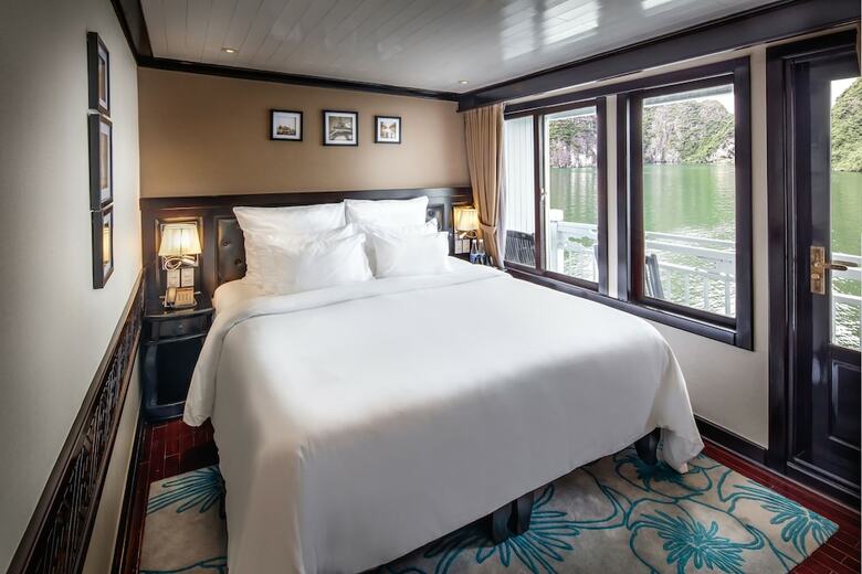 Paradise Luxury Sails Cruise
