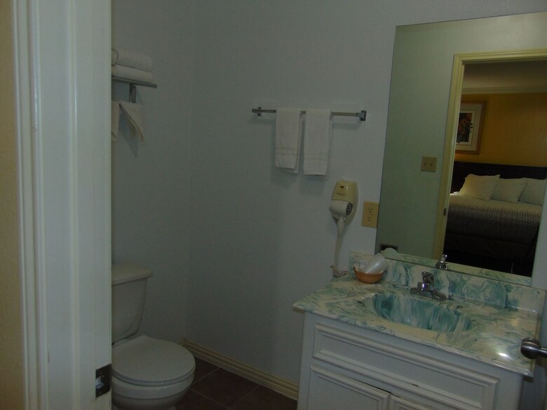 Motel Executive Inn And Suites