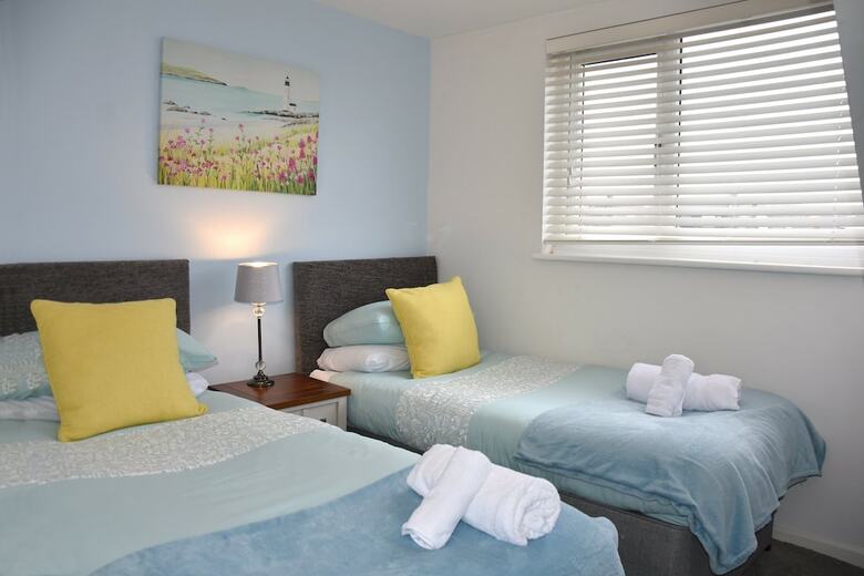 Hotel Spacious Central Cornish Townhouse