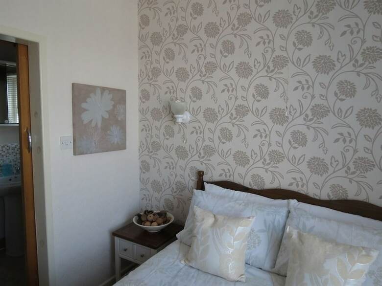 Hotel Spacious Central Cornish Townhouse