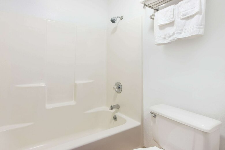 Hotel Days Inn By Wyndham Mountain Grove