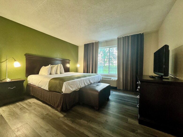 Hotel Quality Inn & Suites
