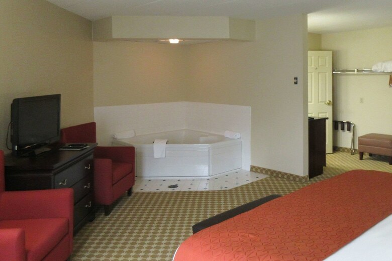 Hotel Quality Inn & Suites