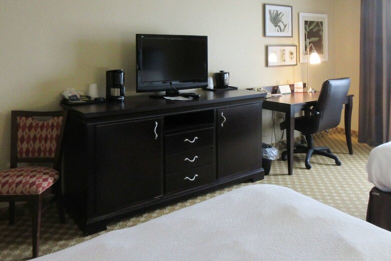 Hotel Quality Inn & Suites