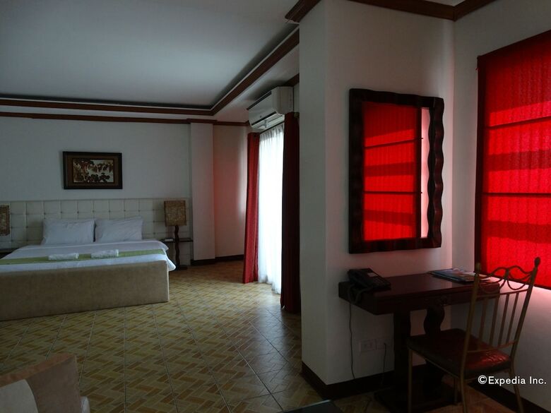 Hotel Ecoland Suites & Inn