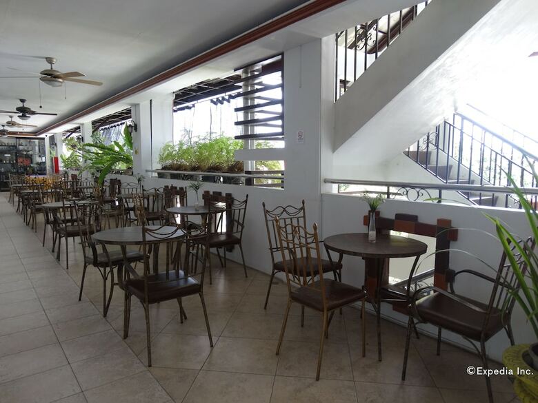 Hotel Ecoland Suites & Inn