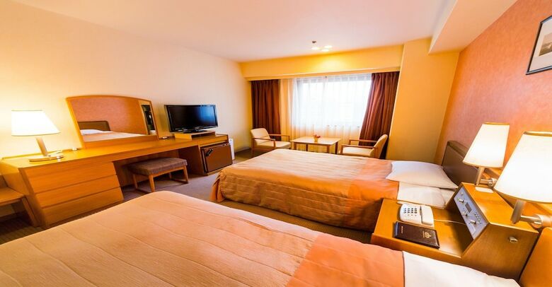 Hotel The Crown Palais New Hankyu Kochi