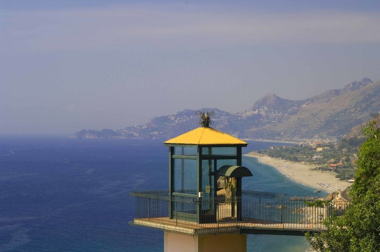 Baia Taormina Hotel