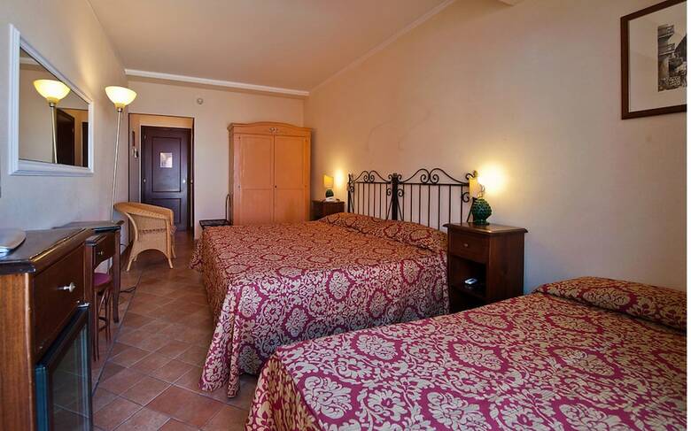 Baia Taormina Hotel