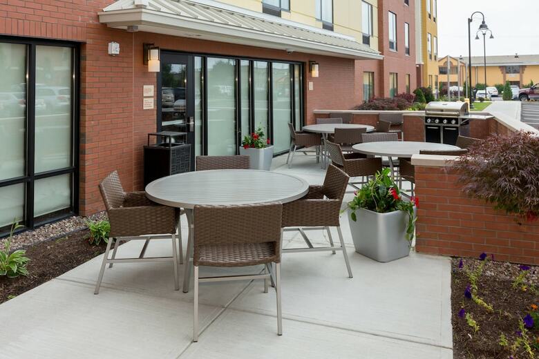 Hotel Towneplace Suites Buffalo Airport