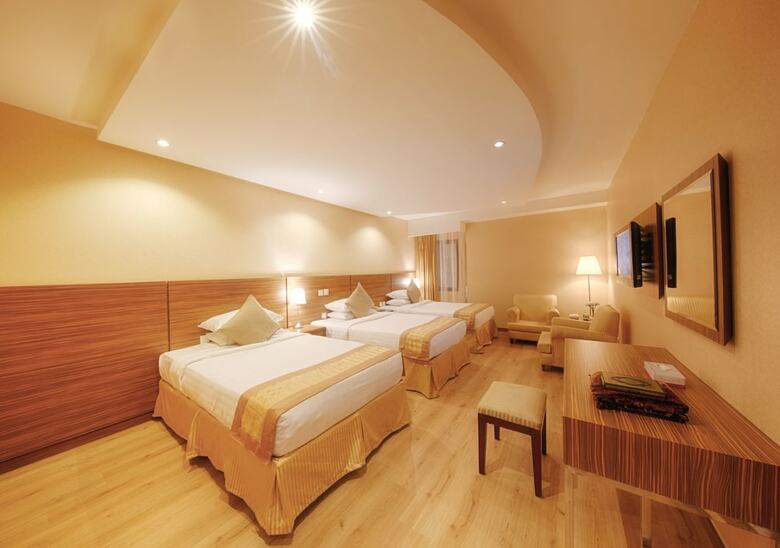 Hotel Al Safwah Royale Orchid