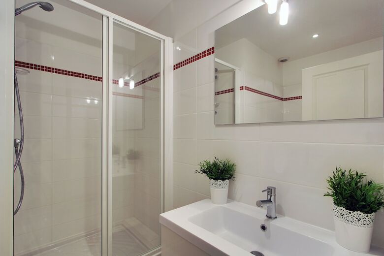 Short Stay Group Museum View Serviced Apartments