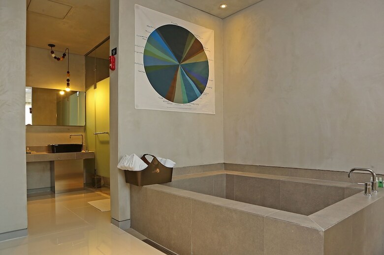 Hotel The Designers Hongdae