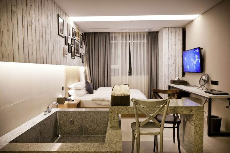Hotel The Designers Hongdae