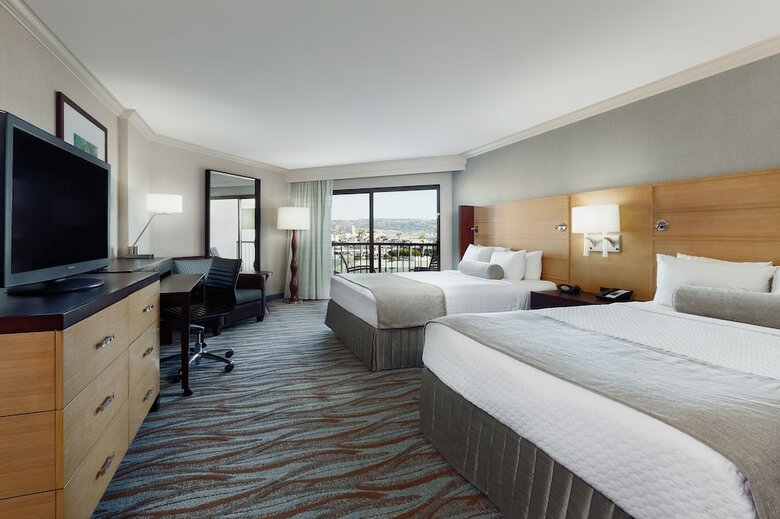 Hotel Crowne Plaza Redondo Beach And Marina