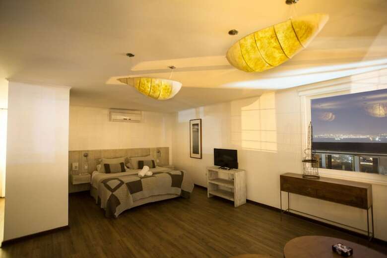 Aparthotel Casa Galos Hotel & Lofts
